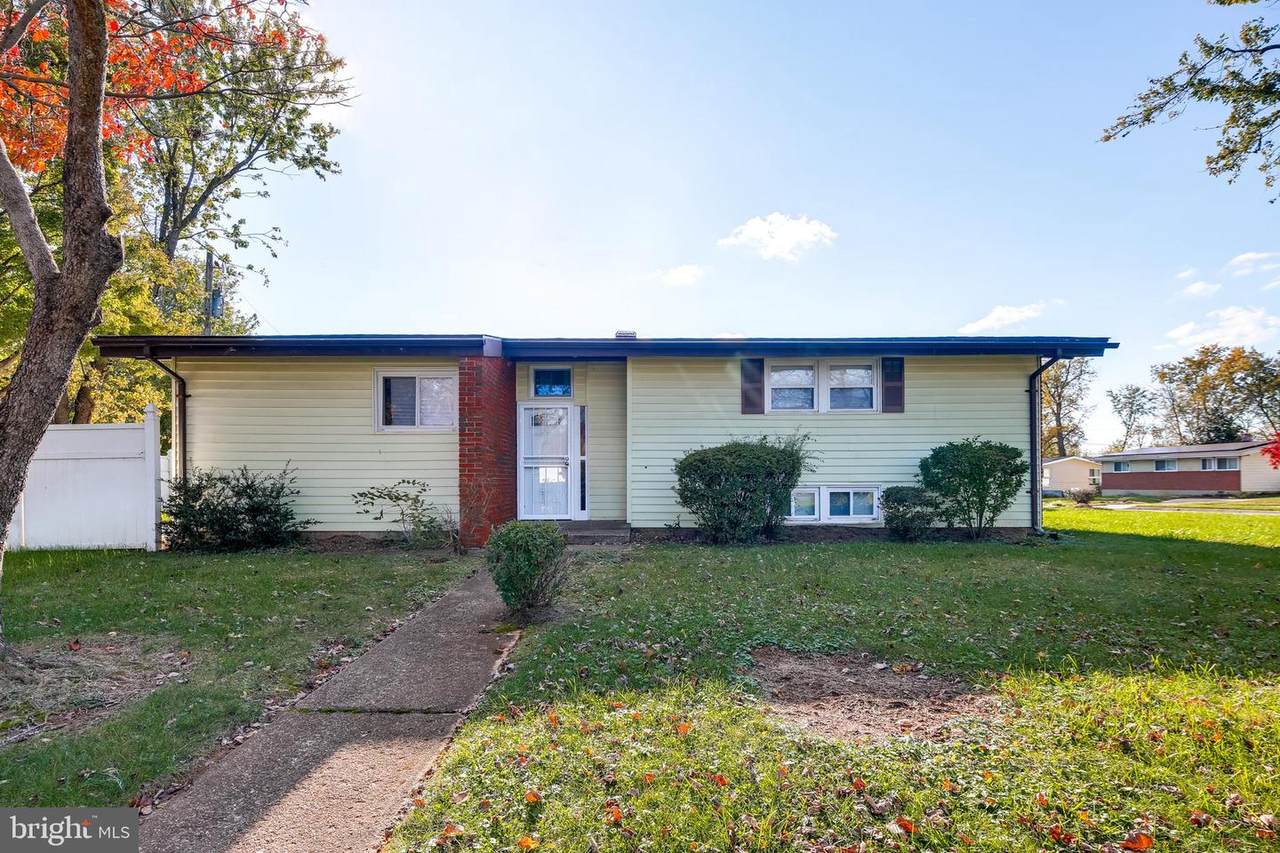 4727 Three Oaks - Photo 1