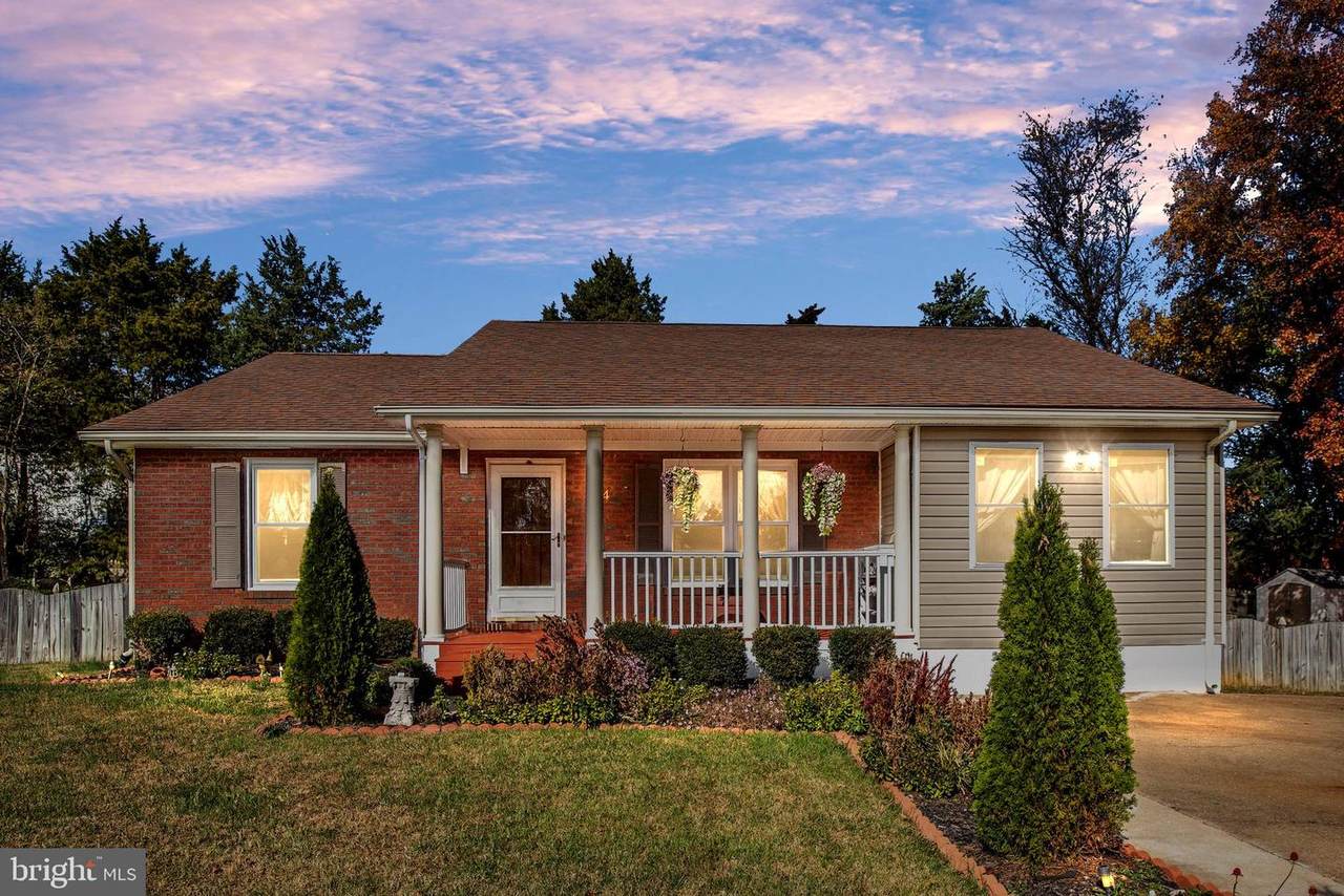 4 Eugene Court - Photo 1