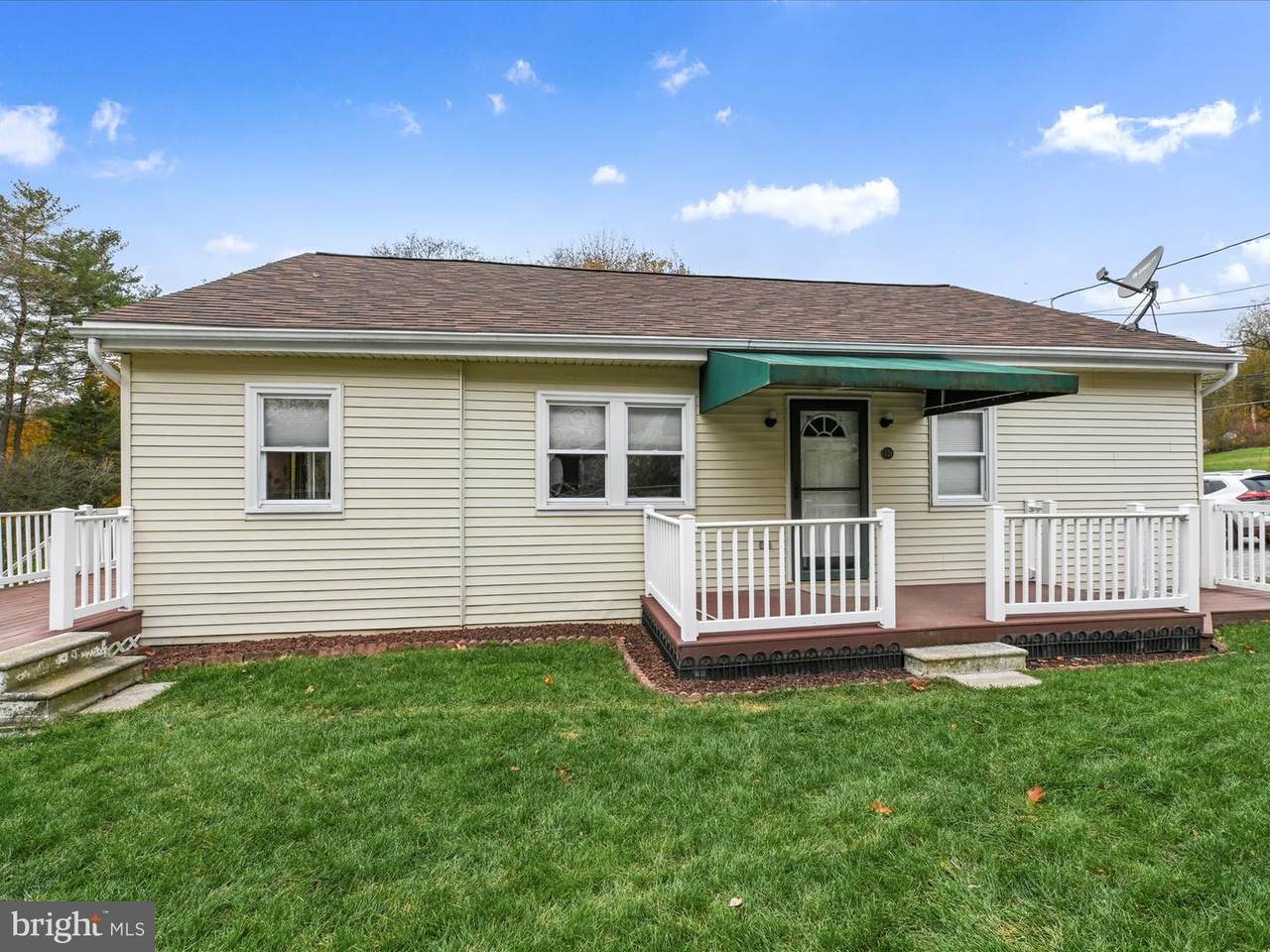 921 Garfield Avenue - Photo 1