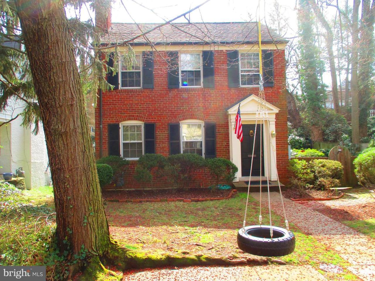 4620 Sedgwick Street - Photo 1