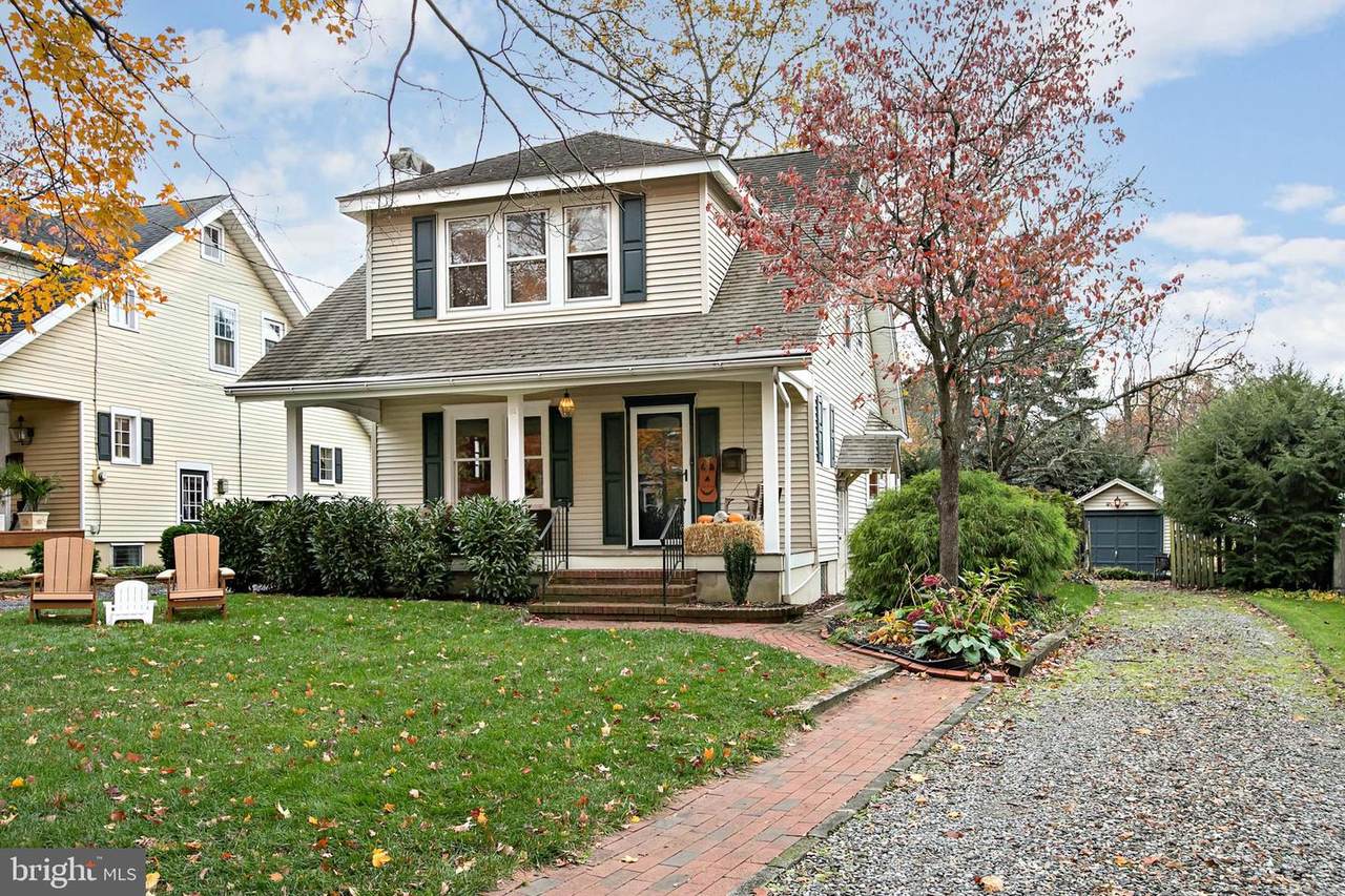 227 Burrwood Avenue - Photo 1