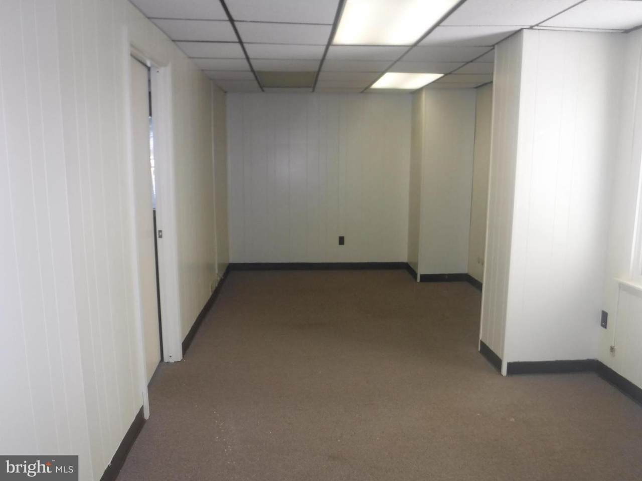 2089 Dupont - Photo 1