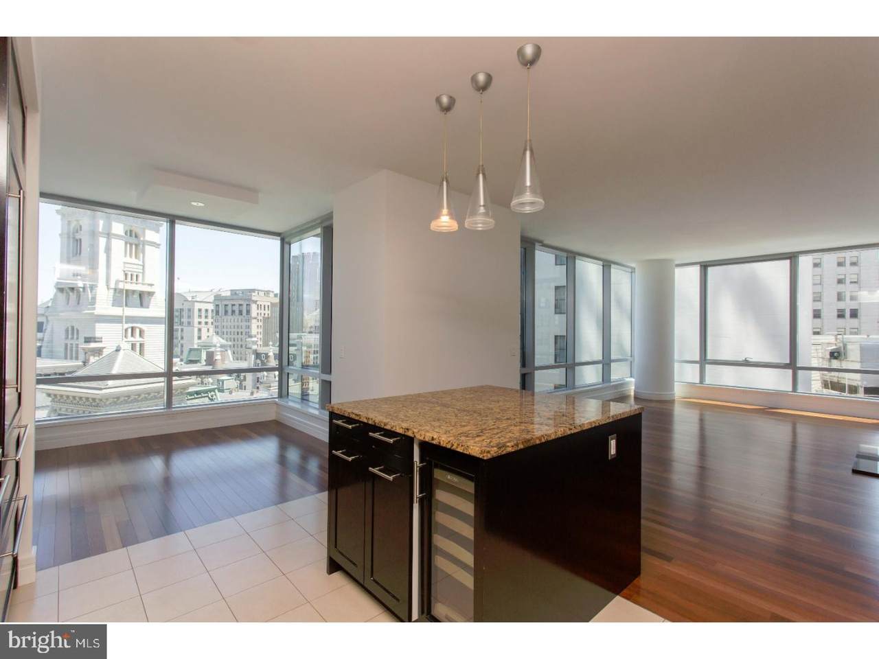 1414 Penn Square - Photo 1