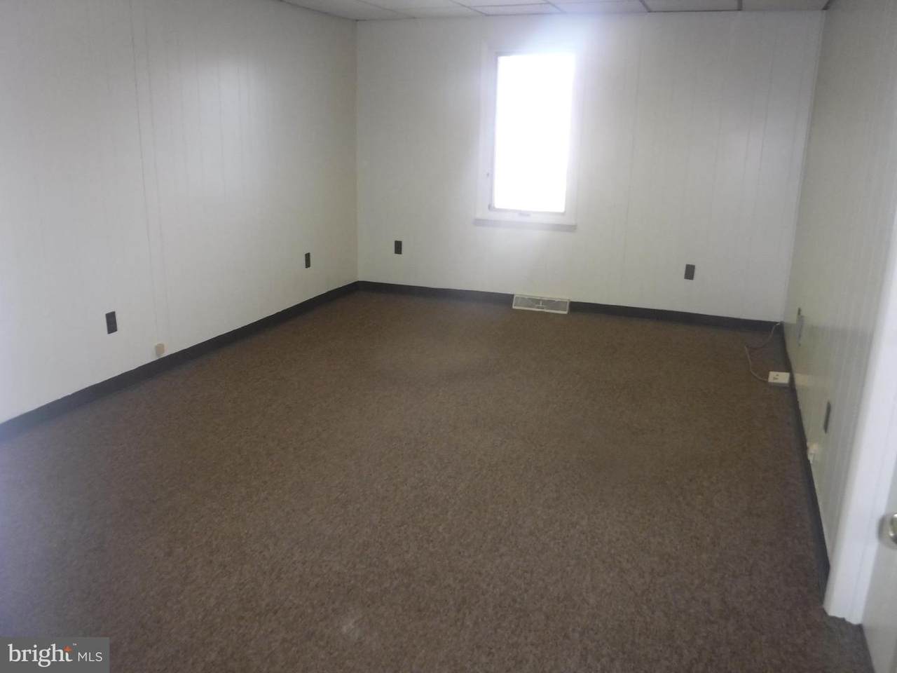 2089 Dupont - Photo 1