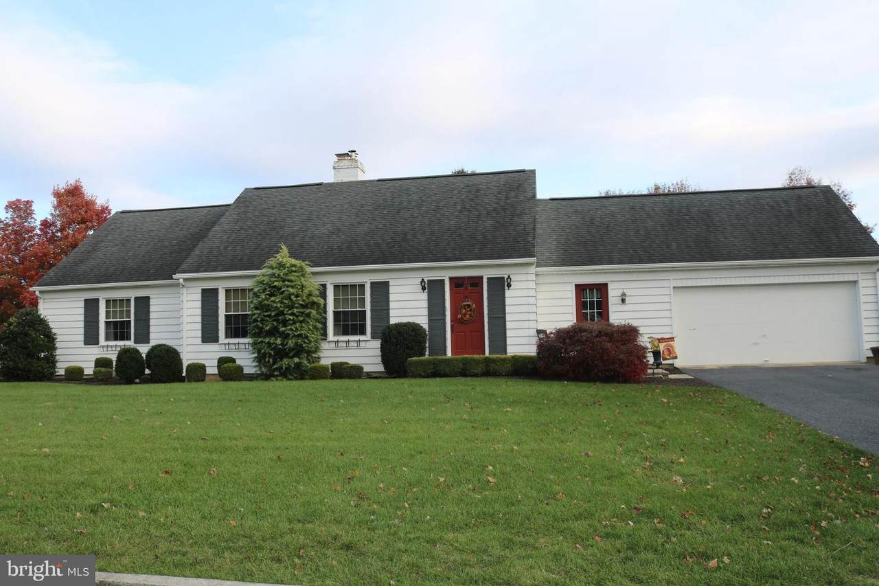 131 Eastmont Place - Photo 1