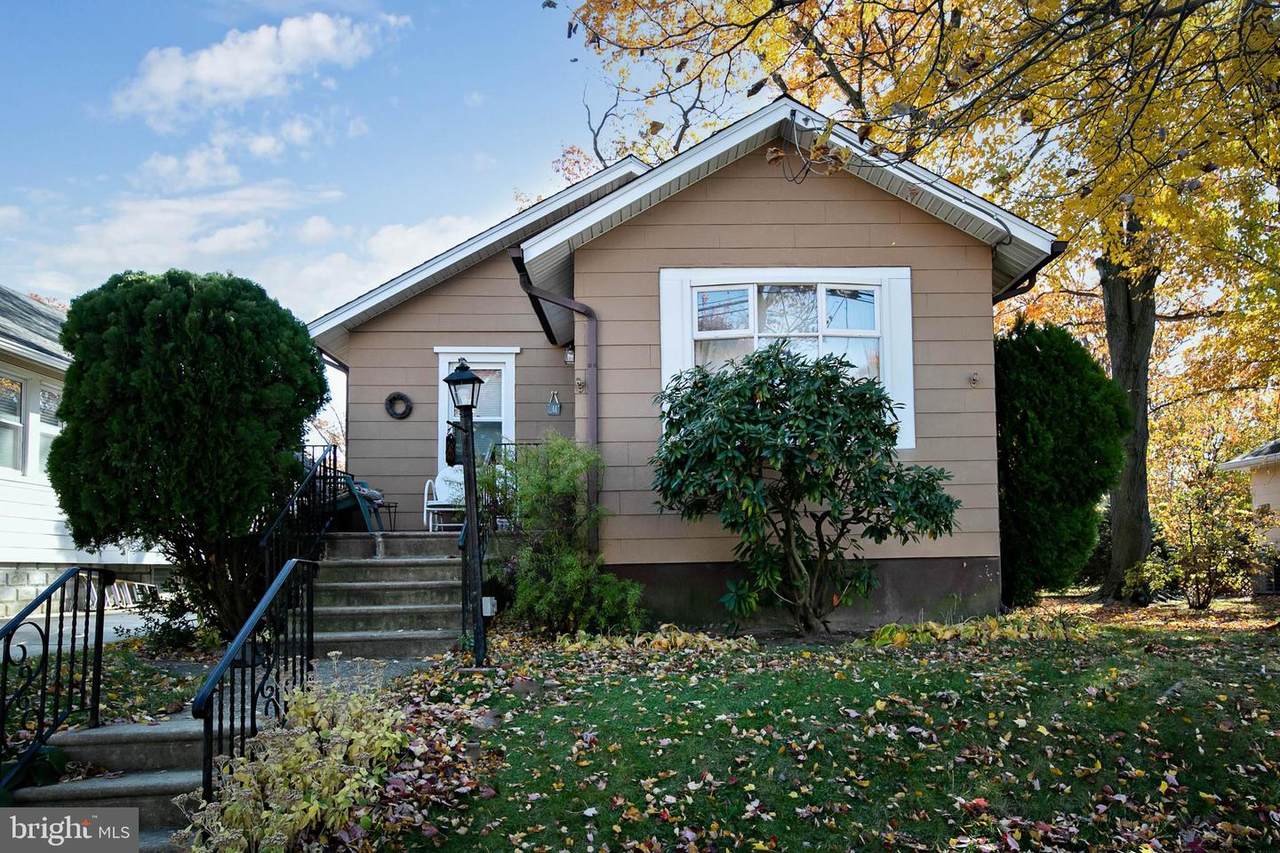 264 Oak Street - Photo 1