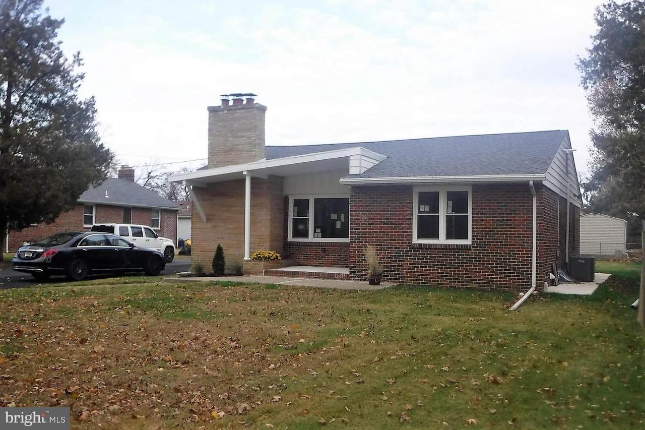 106 Cinnaminson Avenue - Photo 1