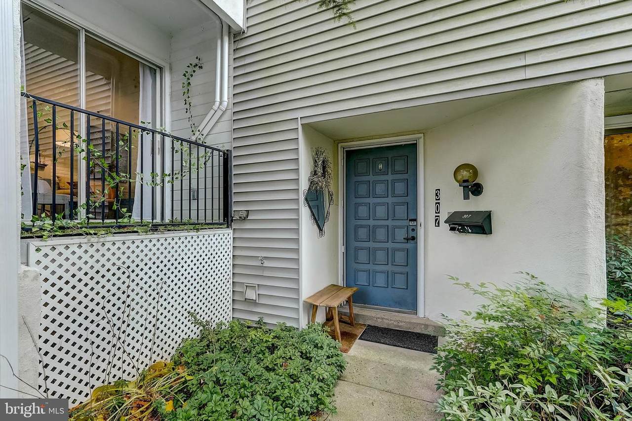 307 Belpaire Court - Photo 1