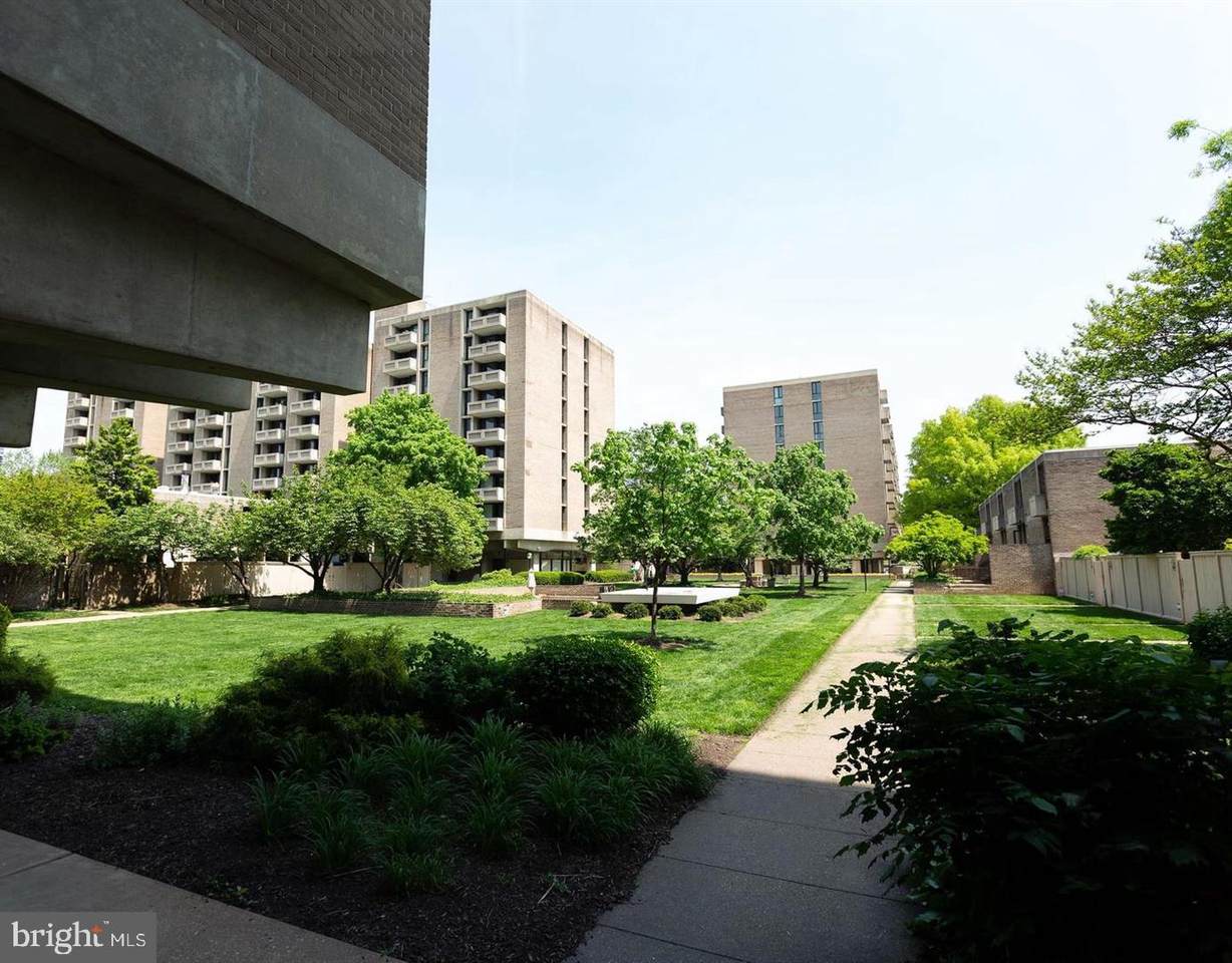 1250 4TH Street - Photo 1