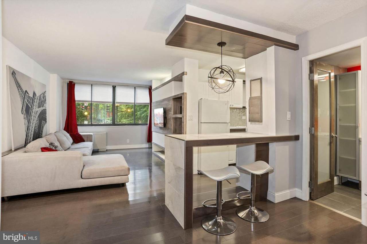 2201 L Street - Photo 1