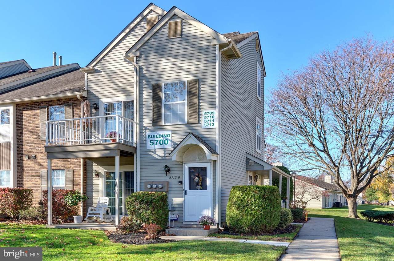 5712-B Adelaide Drive - Photo 1