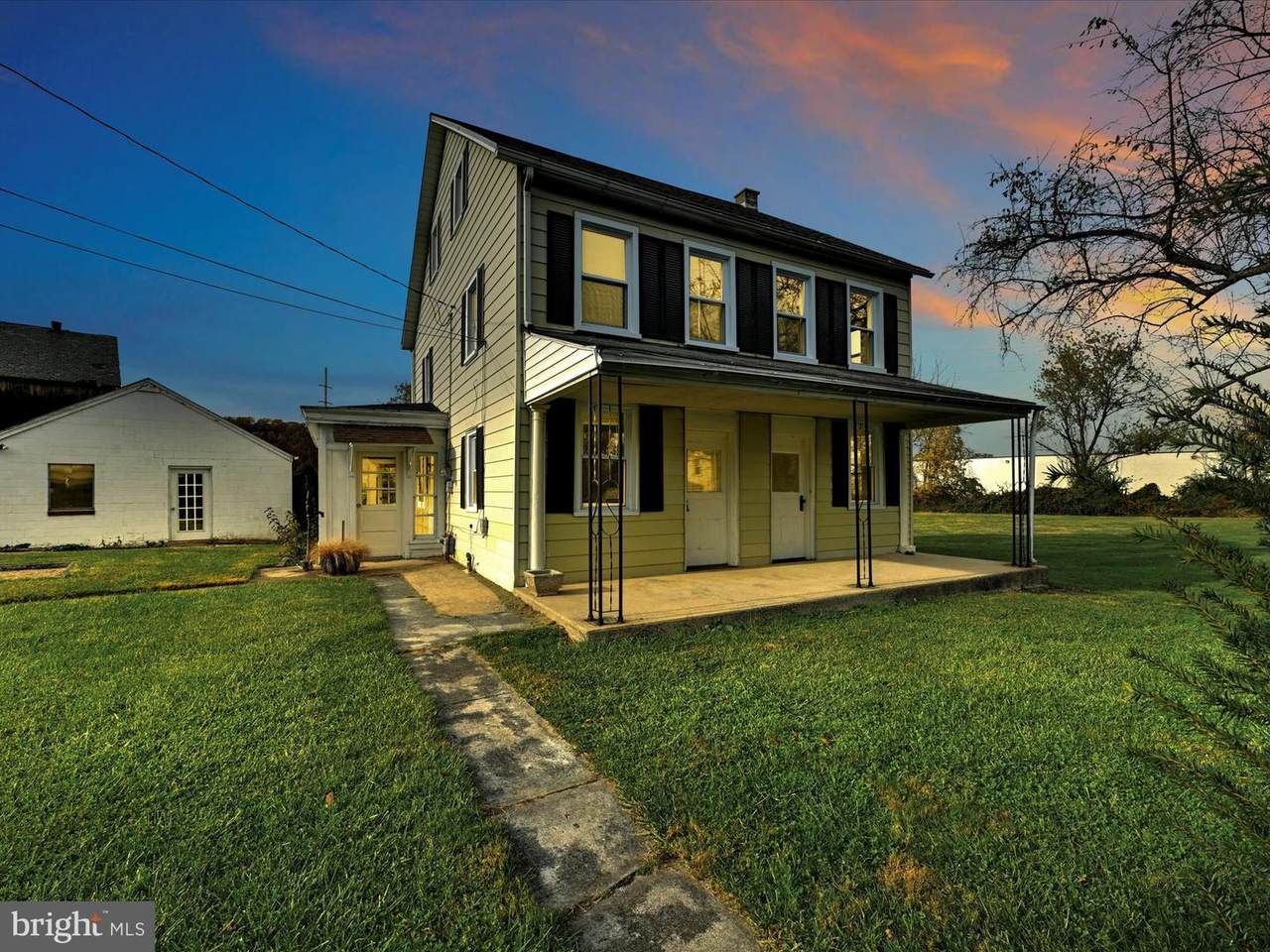 720 Elizabeth Street - Photo 1