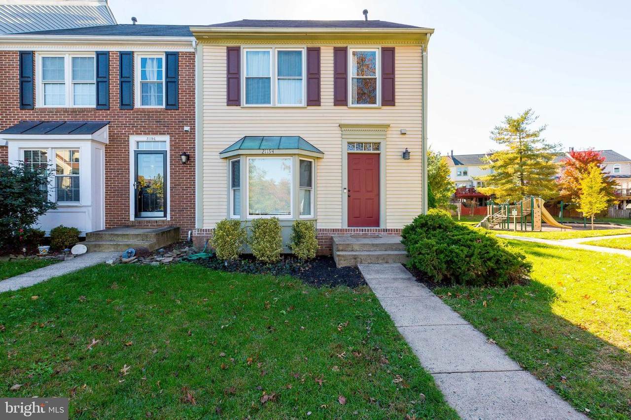 21194 Winding Brook Square - Photo 1
