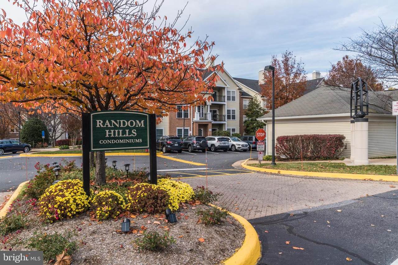 4135 Fountainside Lane - Photo 1