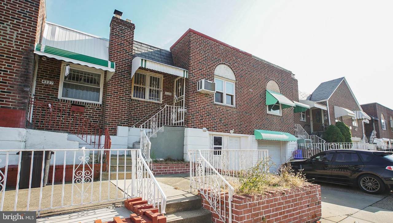 4325 Claridge Street - Photo 1