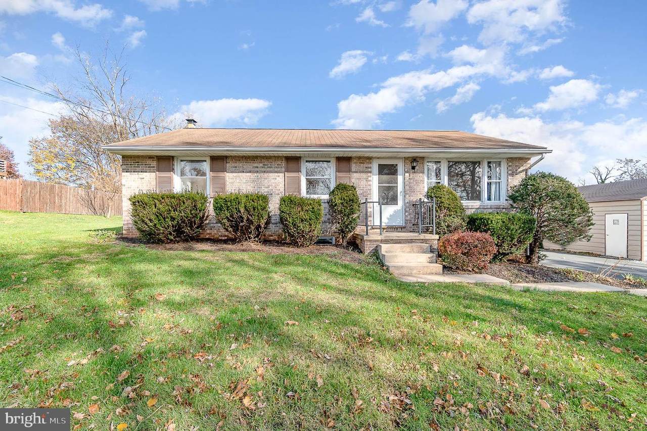 10 Lewis Lane - Photo 1