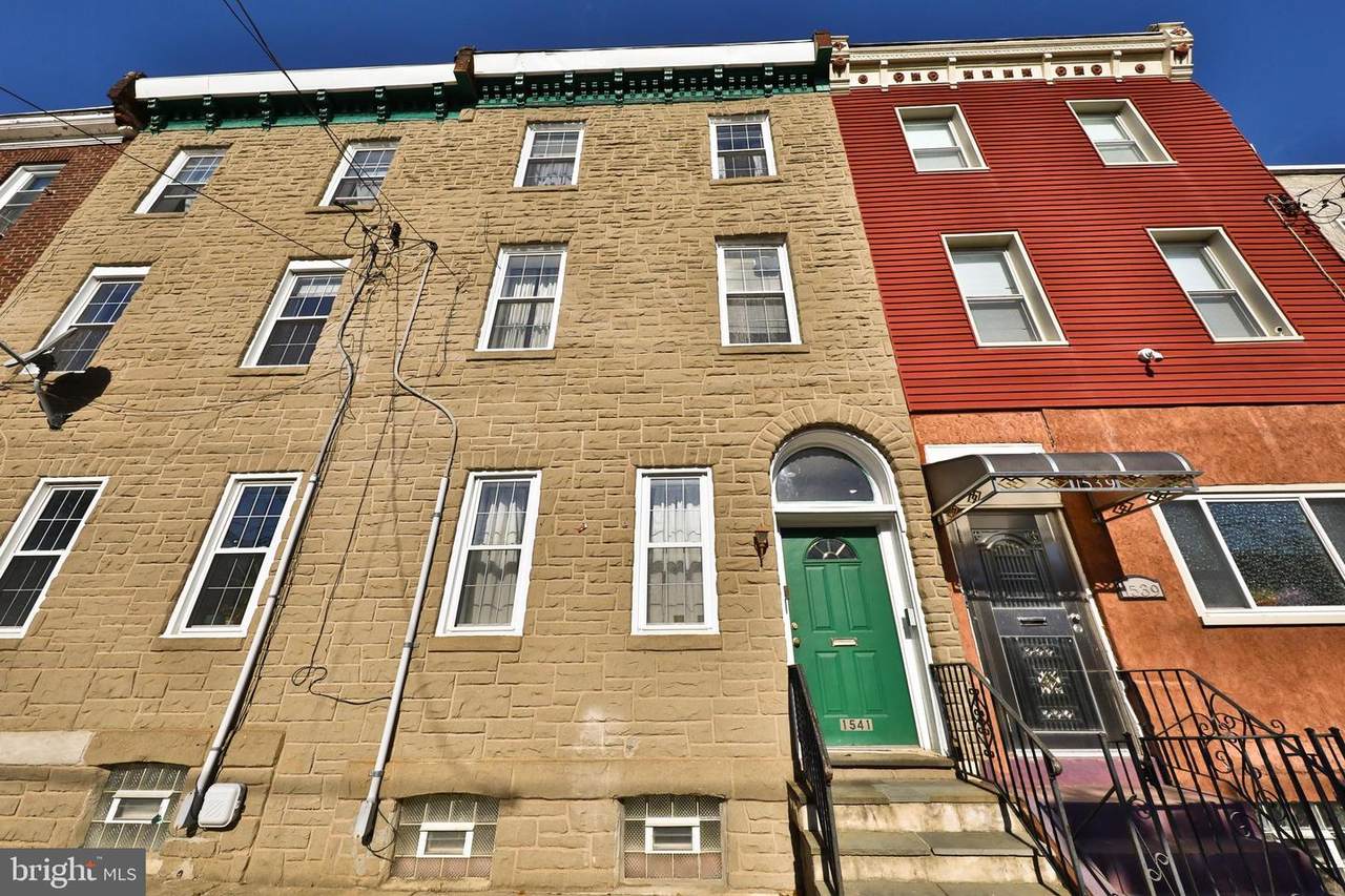 1541 Thompson Street - Photo 1