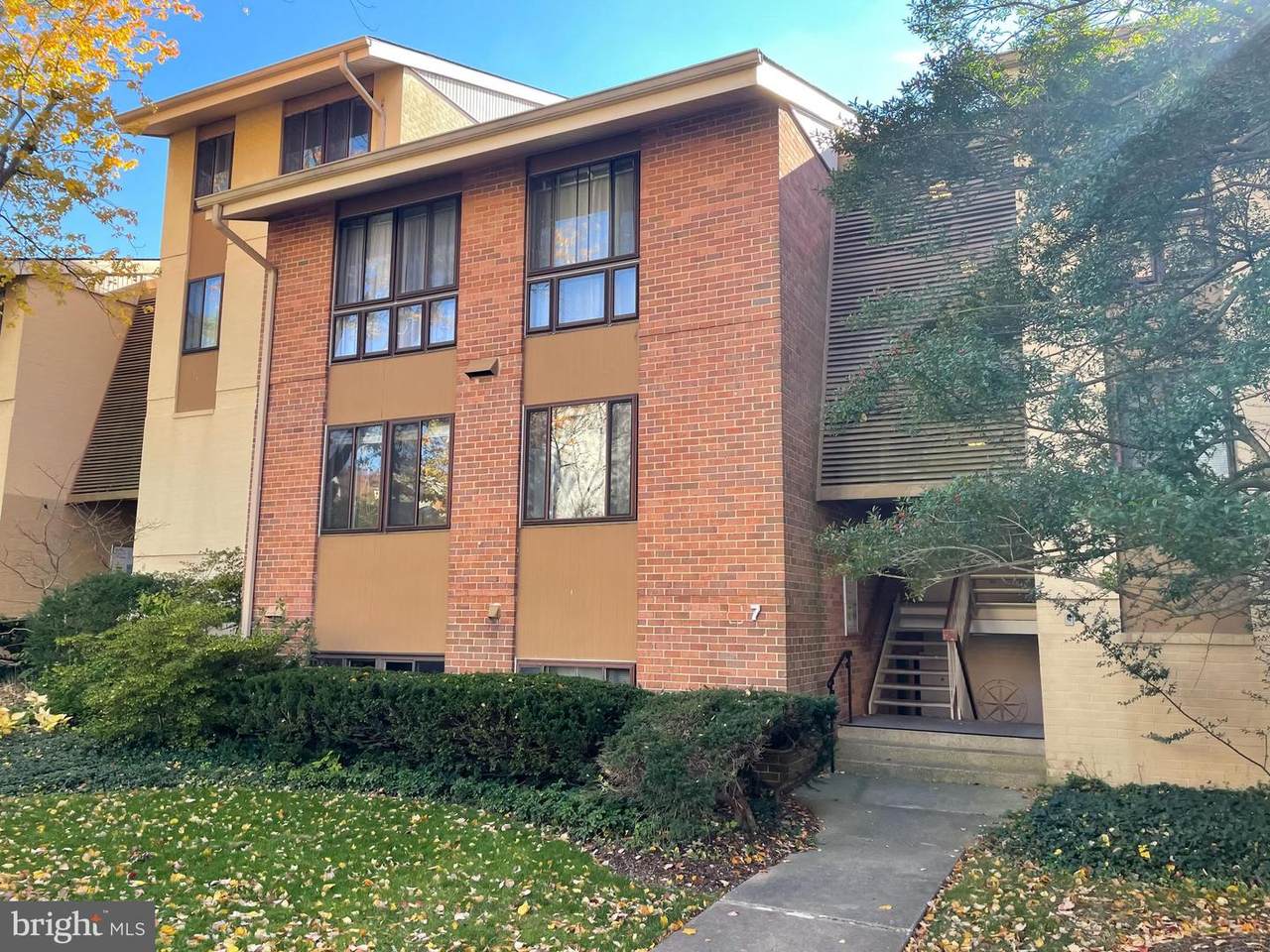 7 Hamill Road - Photo 1
