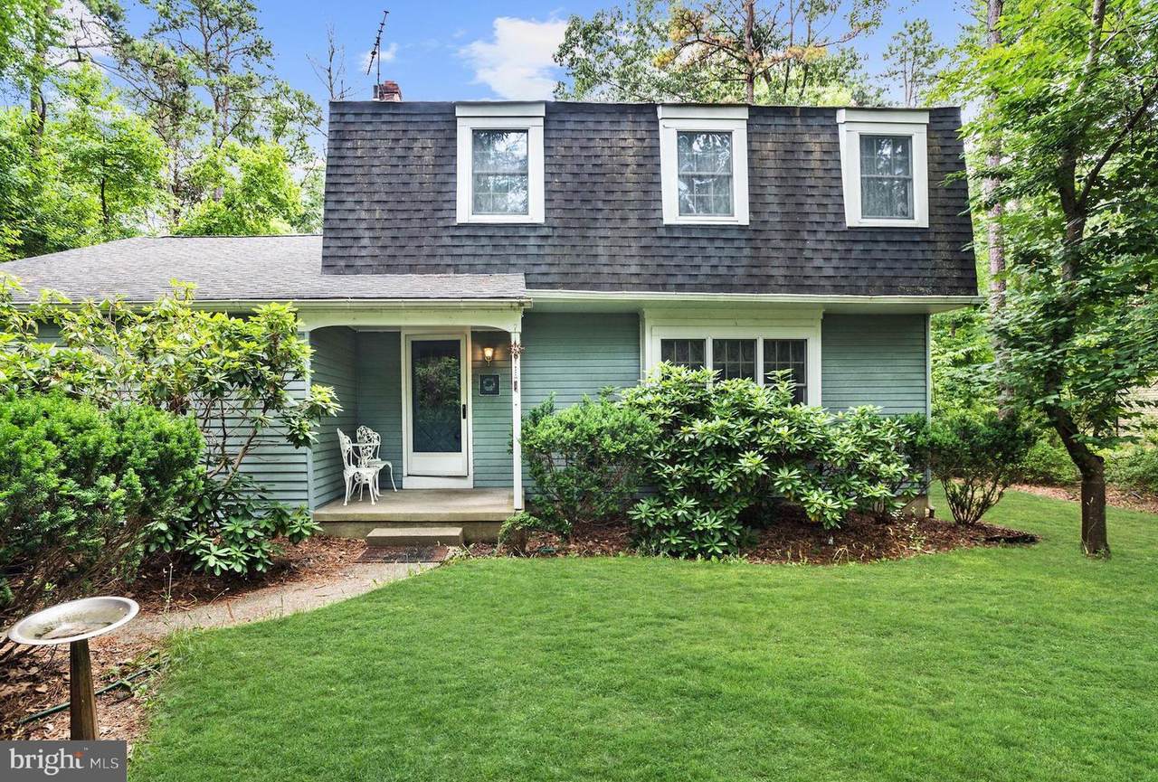 16 Wicklow Drive - Photo 1
