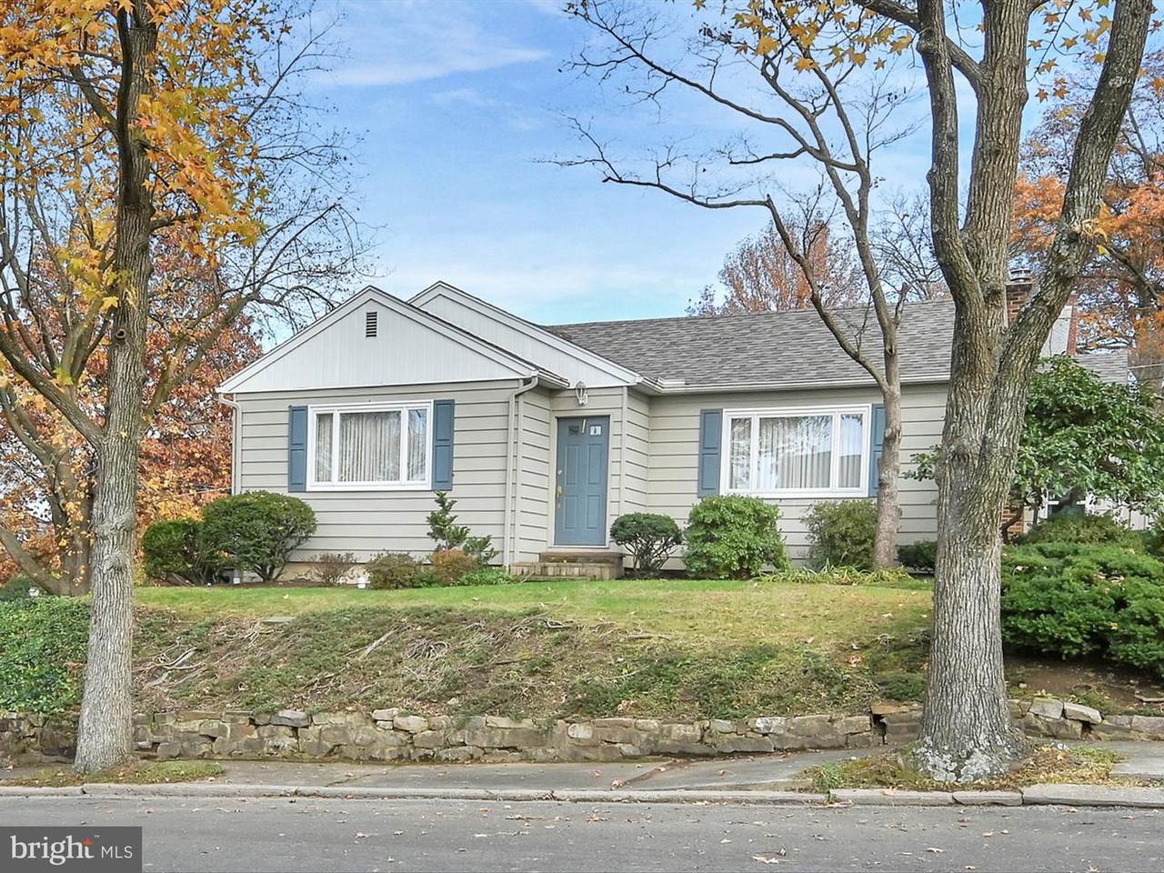 129 Avenue B - Photo 1