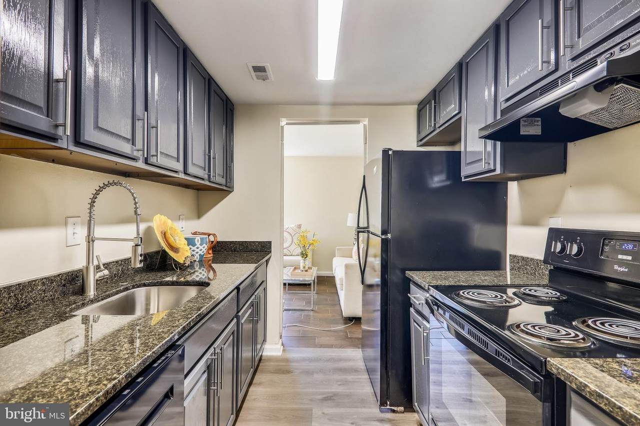 7229 Wood Hollow Terrace - Photo 1