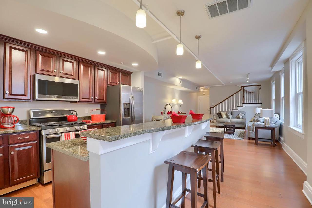 145 King Street - Photo 1