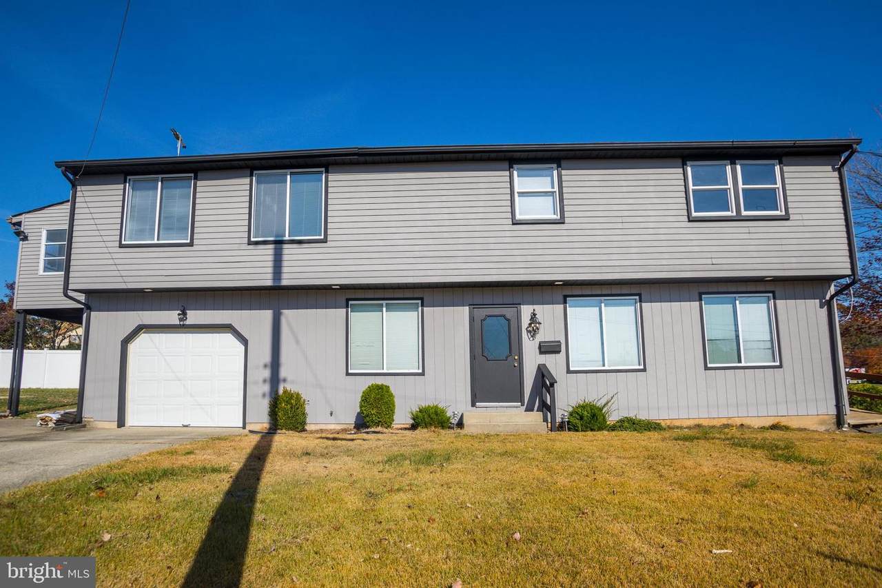 1 4TH Avenue - Photo 1