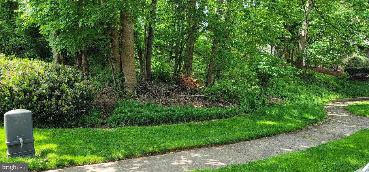 5846 Aspen Wood Court - Photo 1