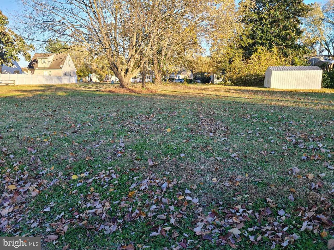 523 Jefferson Street - Photo 1