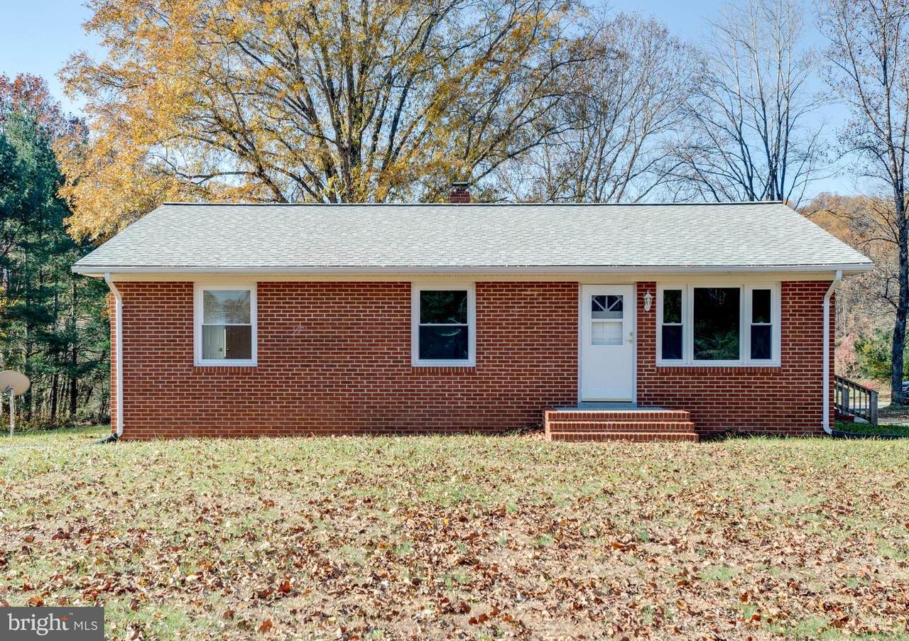 33 Leon Road - Photo 1