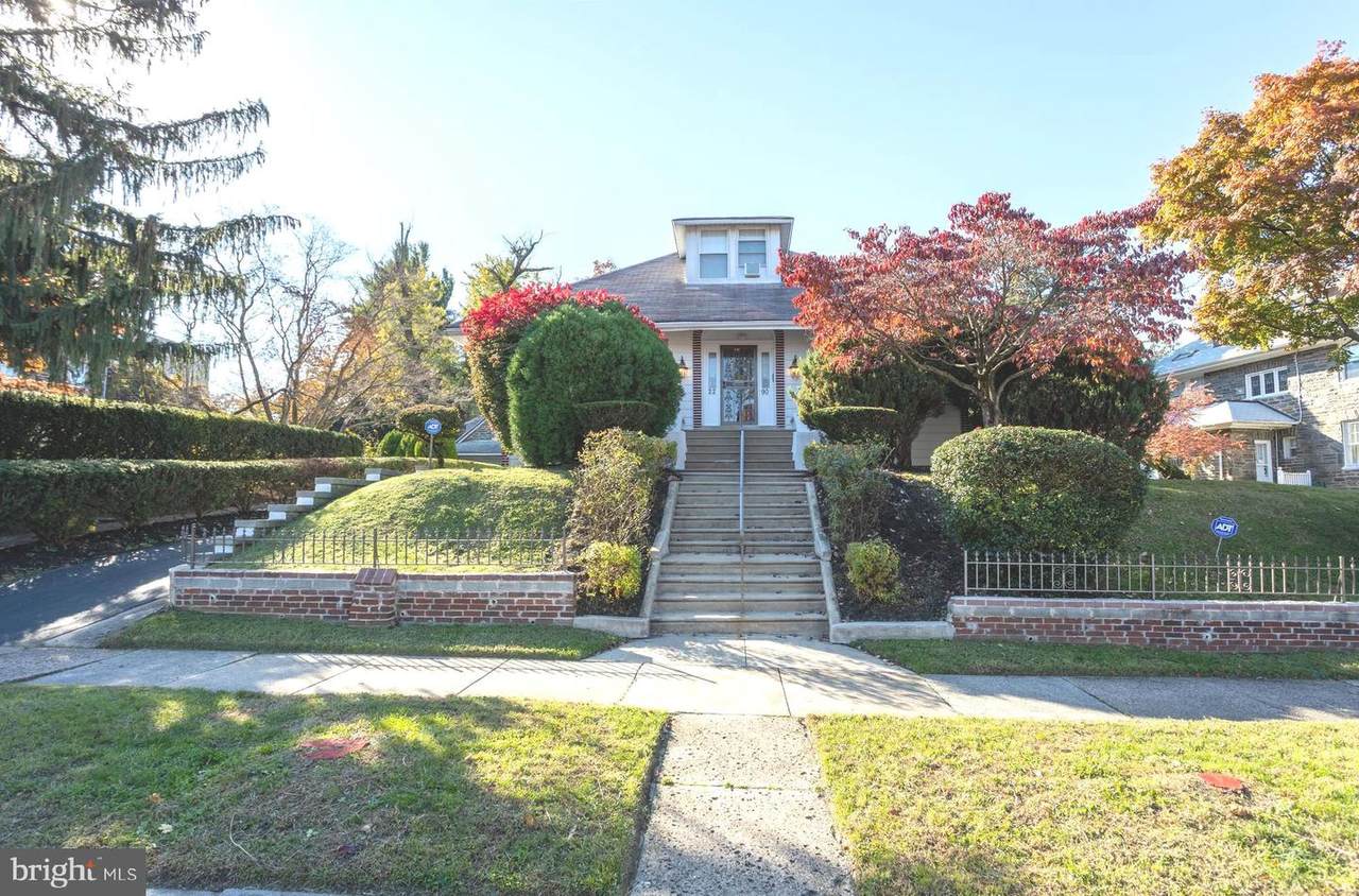 2290 52ND Street - Photo 1