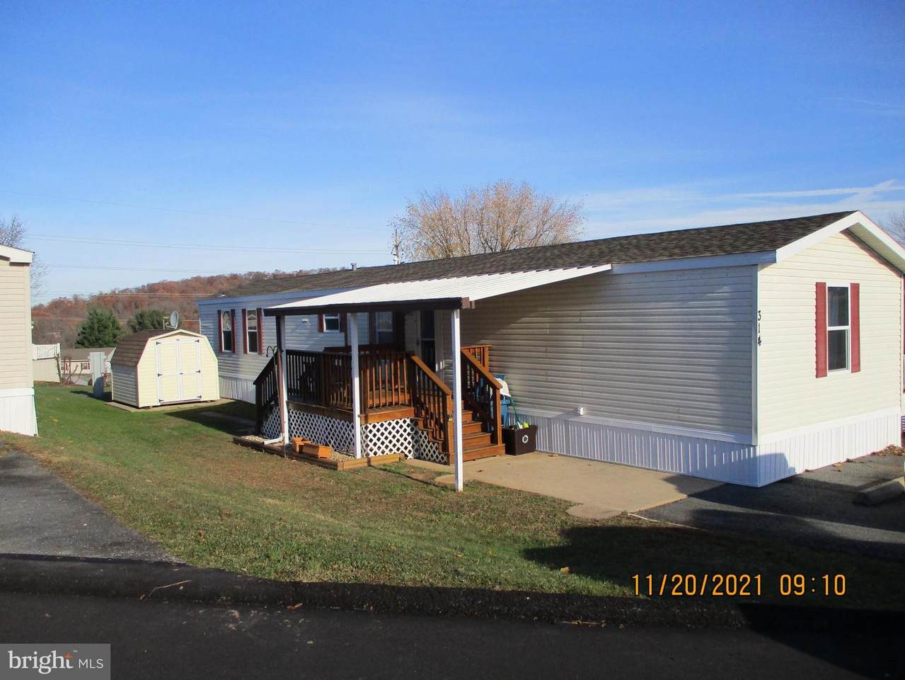 314 Blue Jay Drive - Photo 1