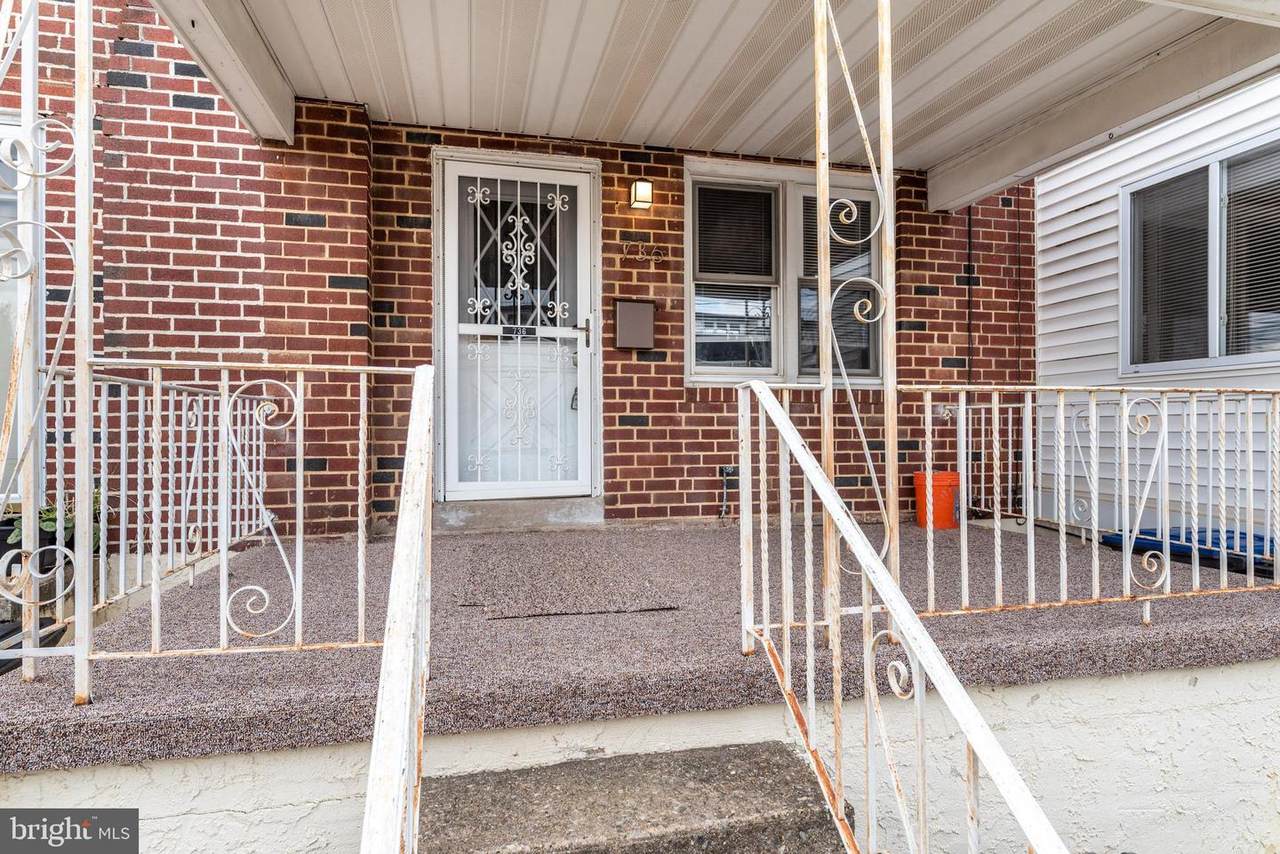 736 Harry Street - Photo 1
