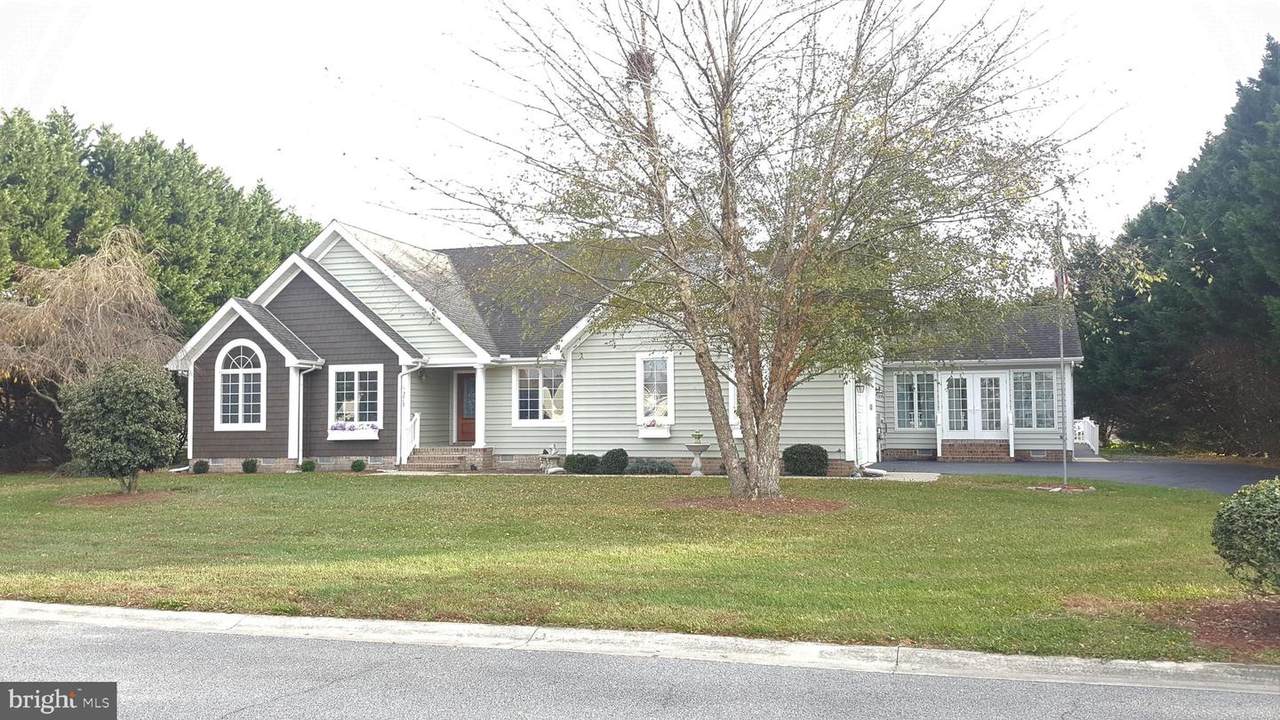 271 Ridgewood Drive - Photo 1