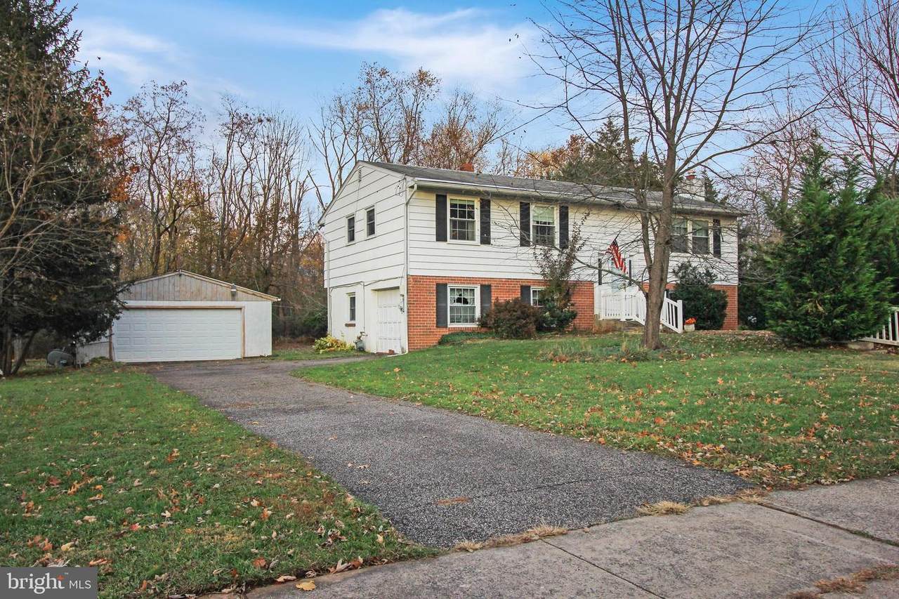 221 Grannery Lane - Photo 1
