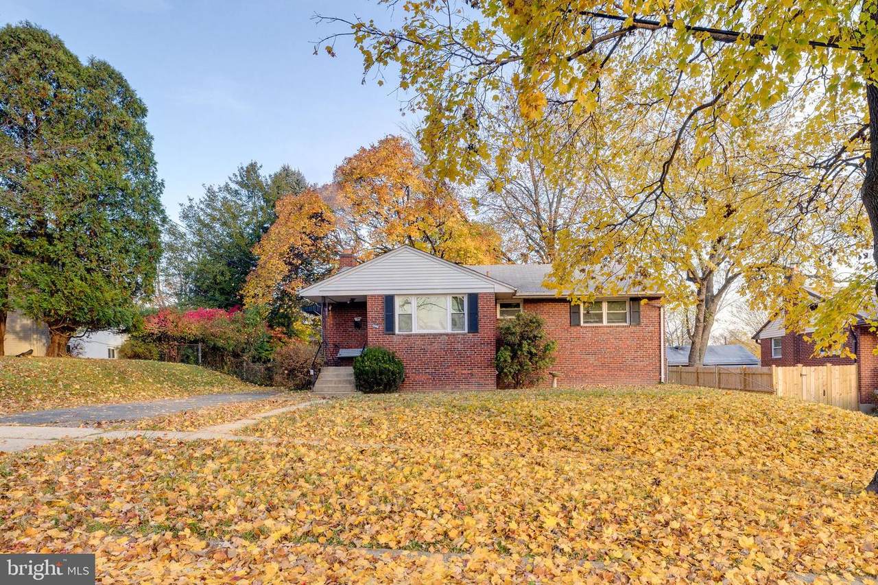12506 Plaza Place - Photo 1