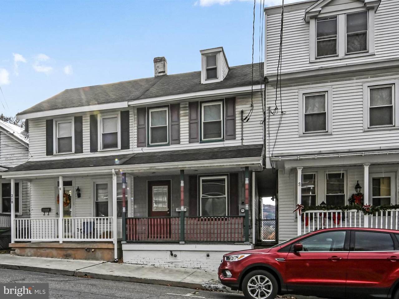 216 Saint John Street - Photo 1