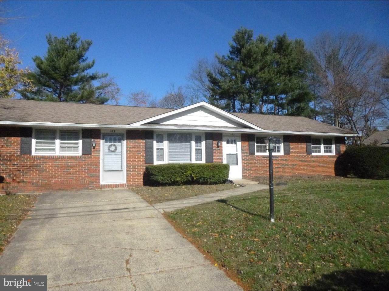 10 Garfield Avenue - Photo 1