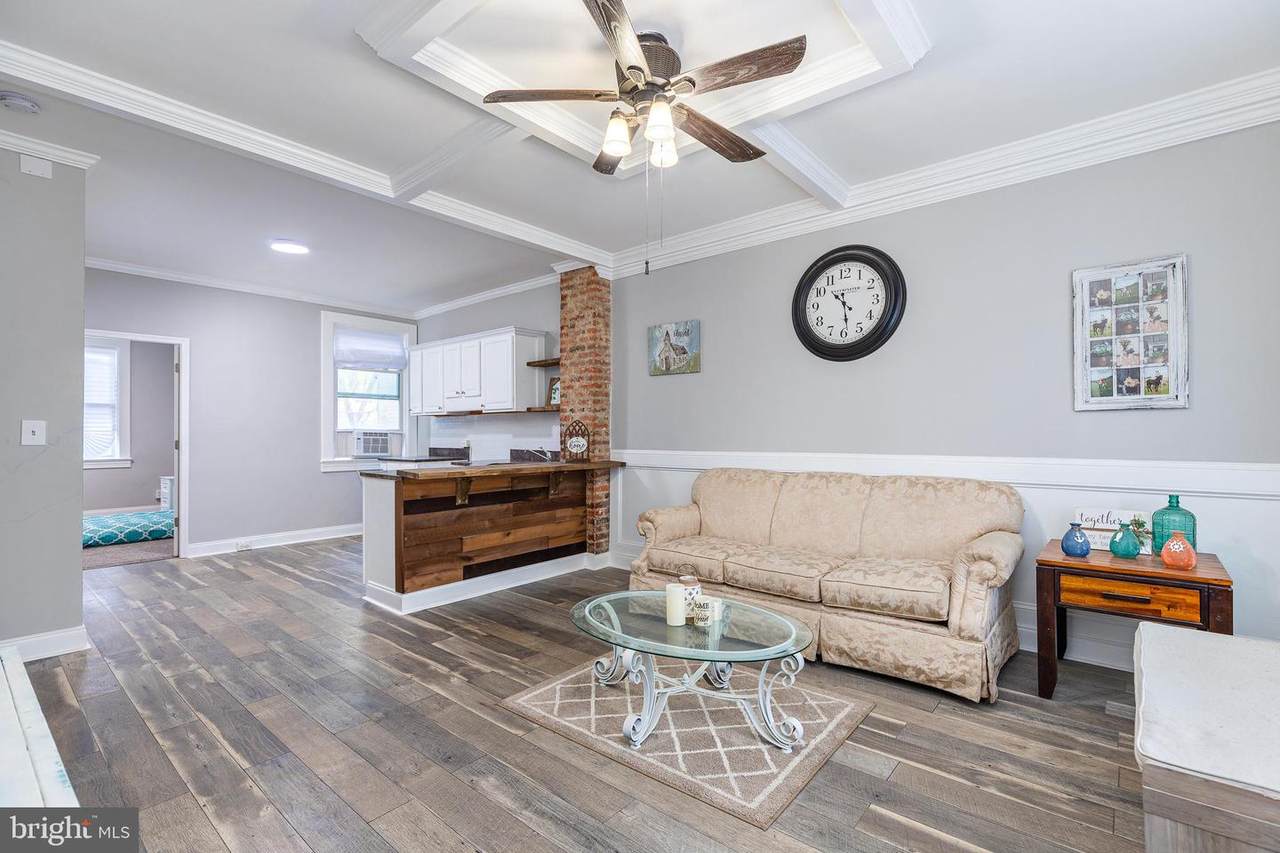 927 Kresson Street - Photo 1