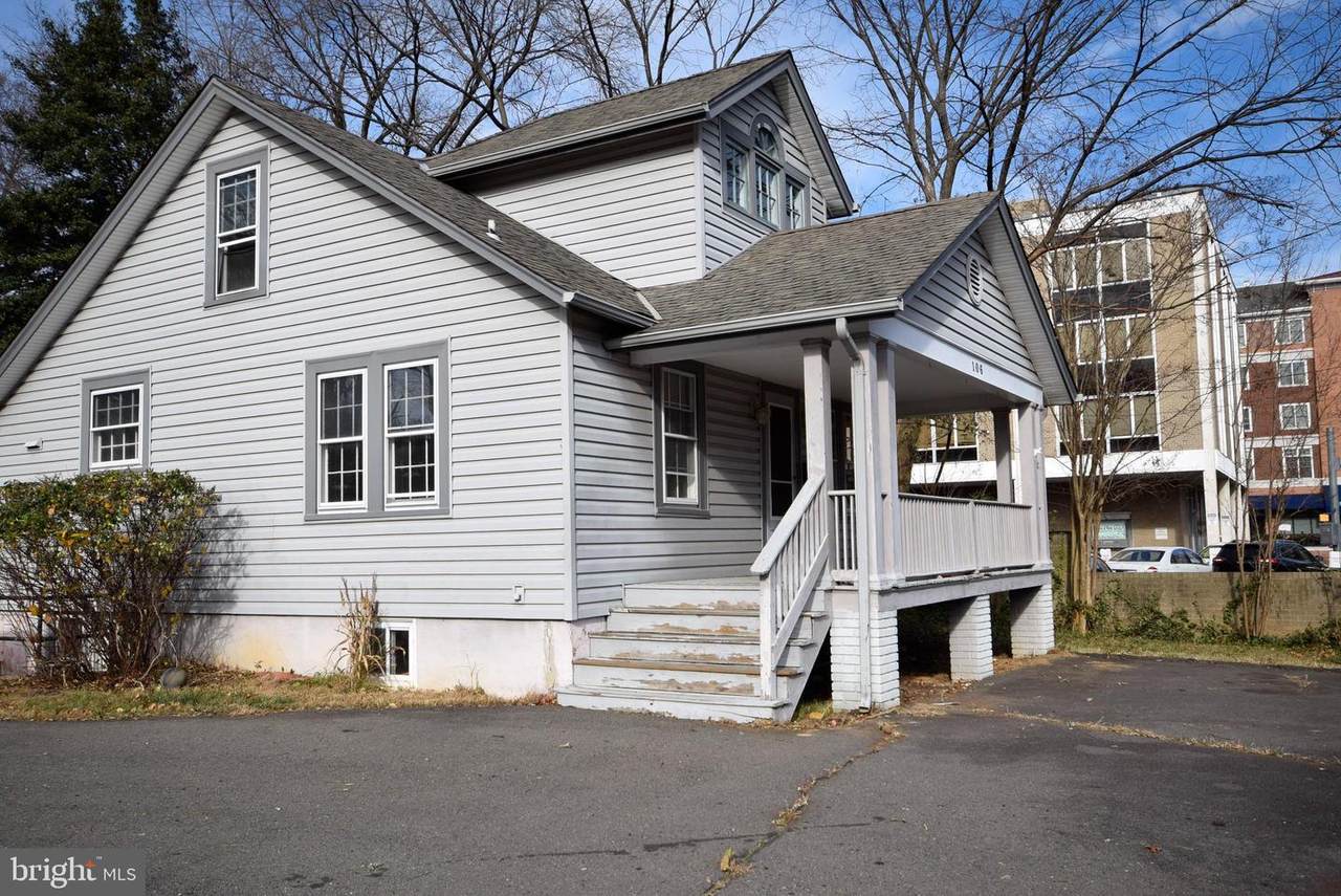 106 Lee Street - Photo 1