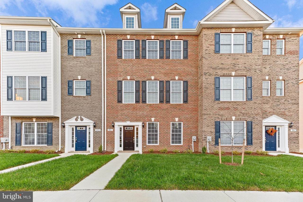 981 Rye Drive - Photo 1