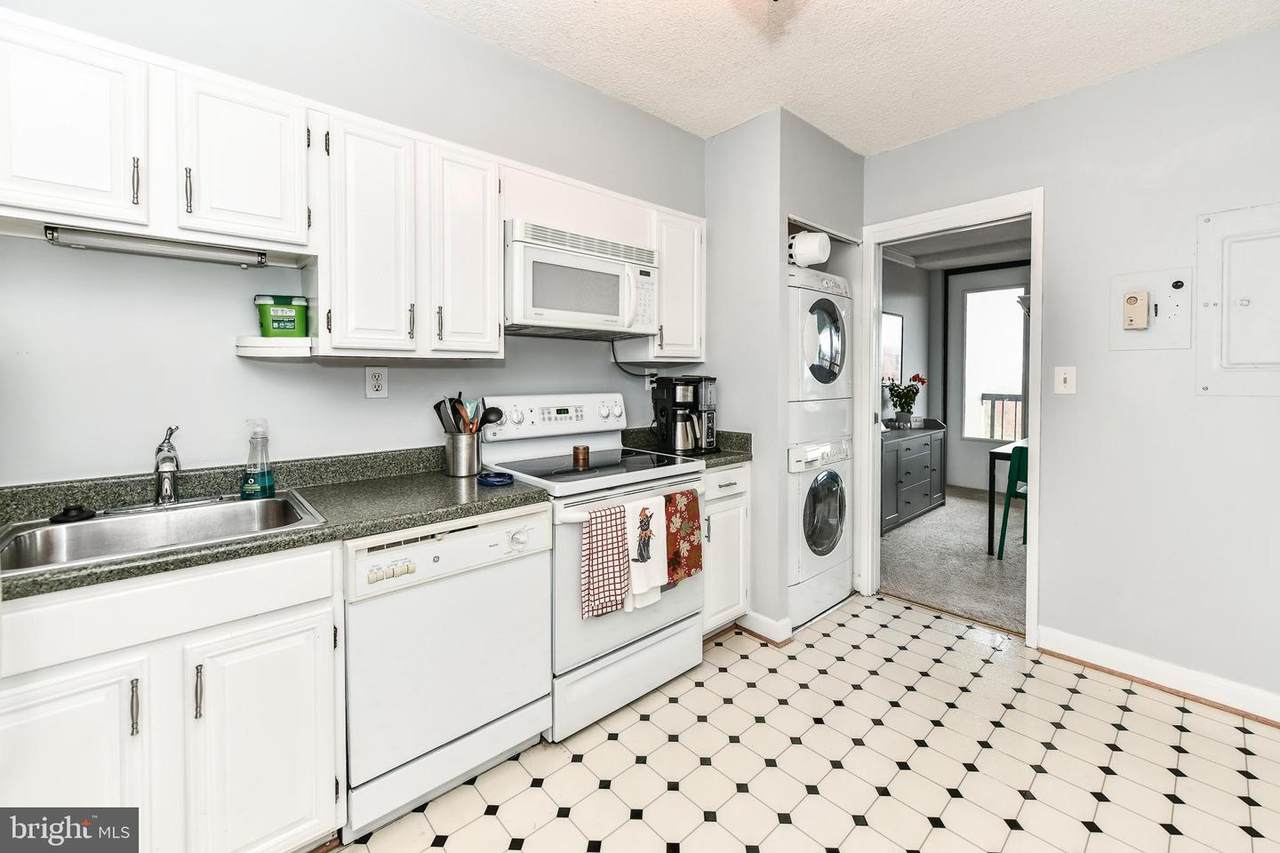 5500 Holmes Run Parkway - Photo 1