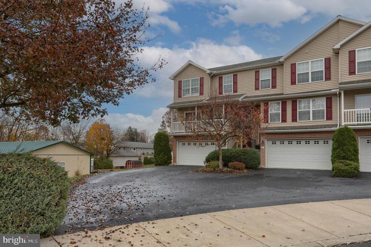 58 Parkside Drive - Photo 1