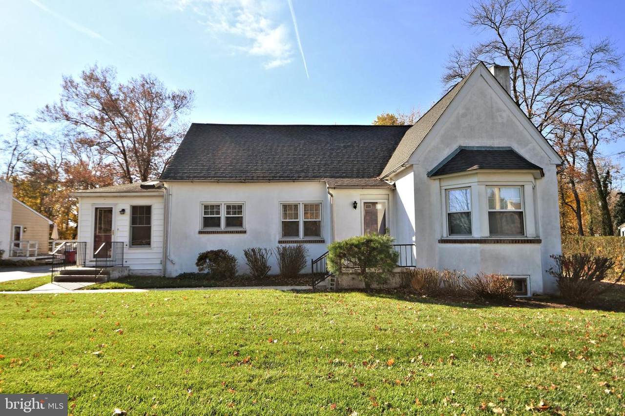 14 Oakdale Avenue - Photo 1