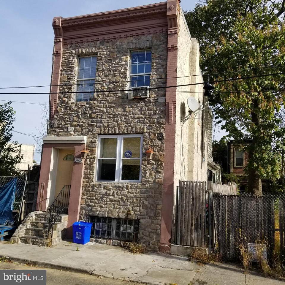 3105 Hutchinson Street - Photo 1
