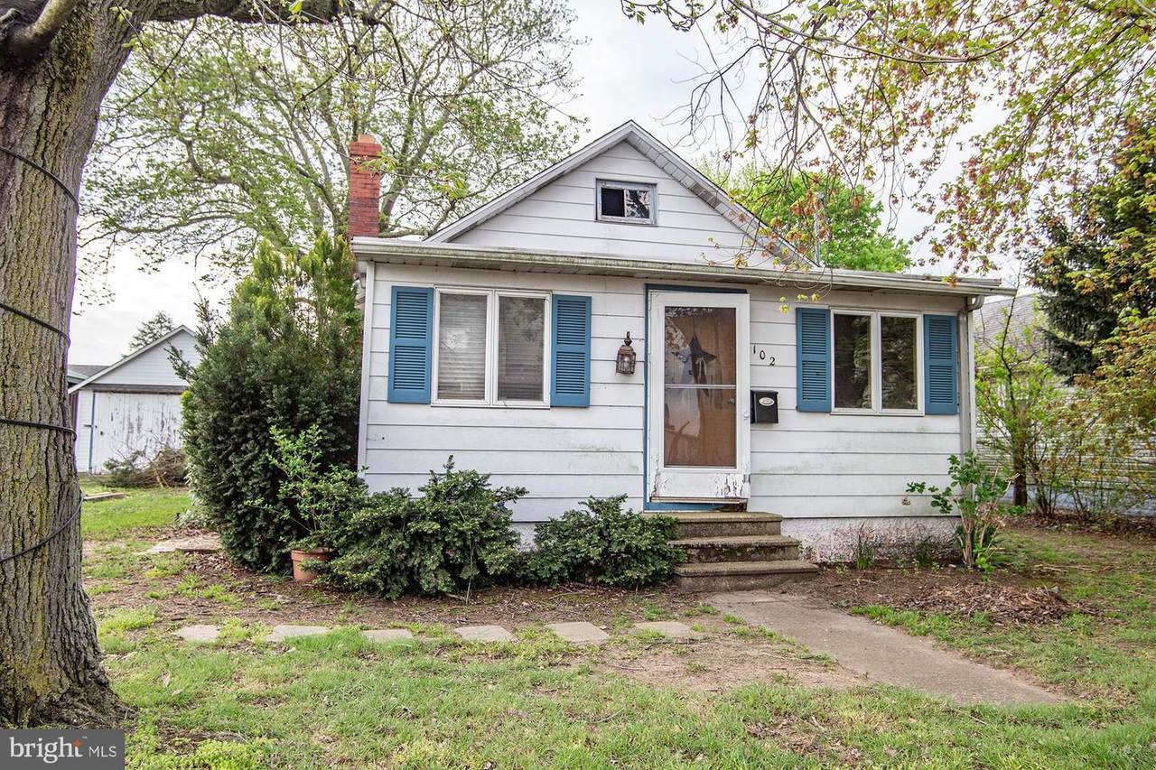 102 River Drive - Photo 1