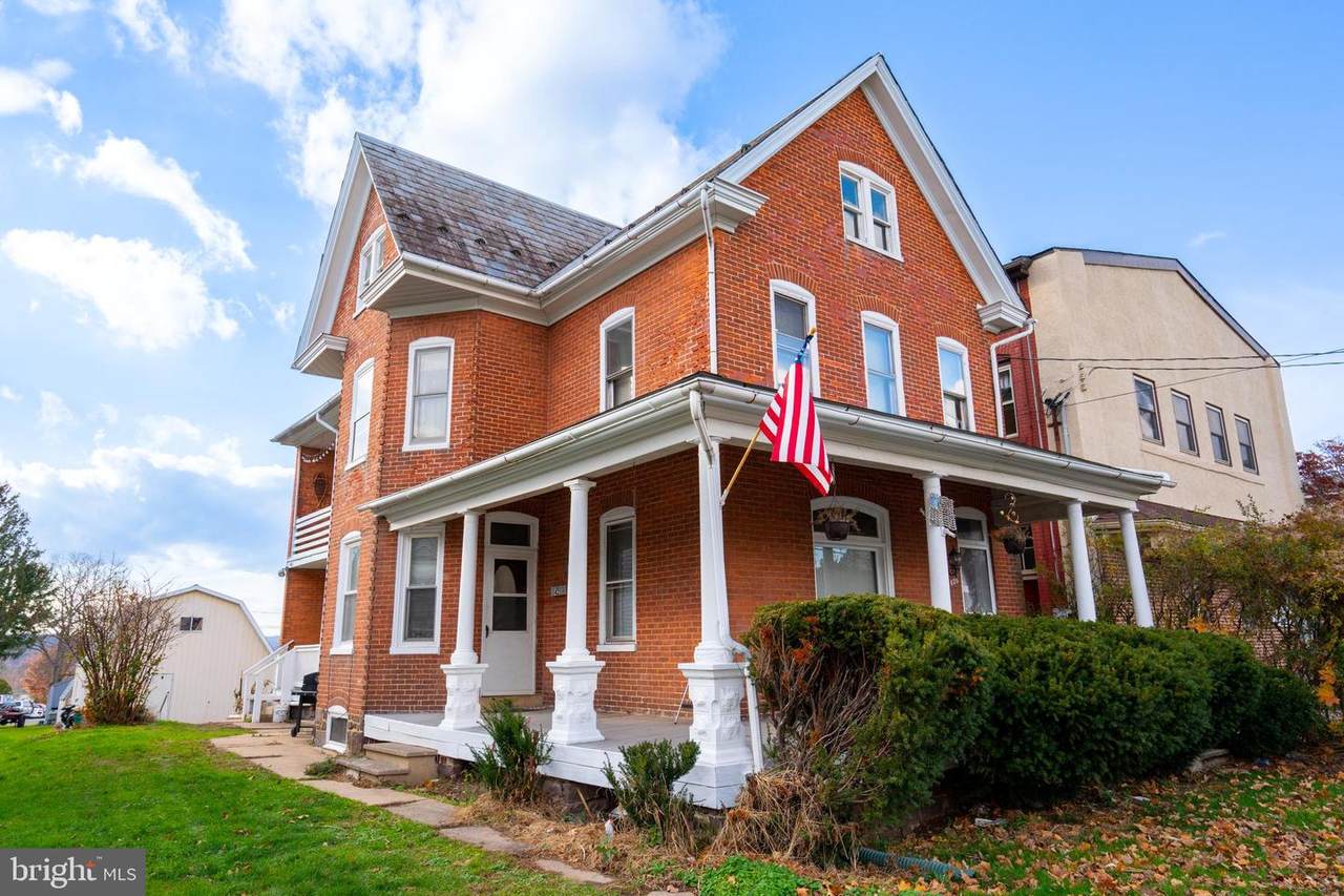425 Main Street - Photo 1