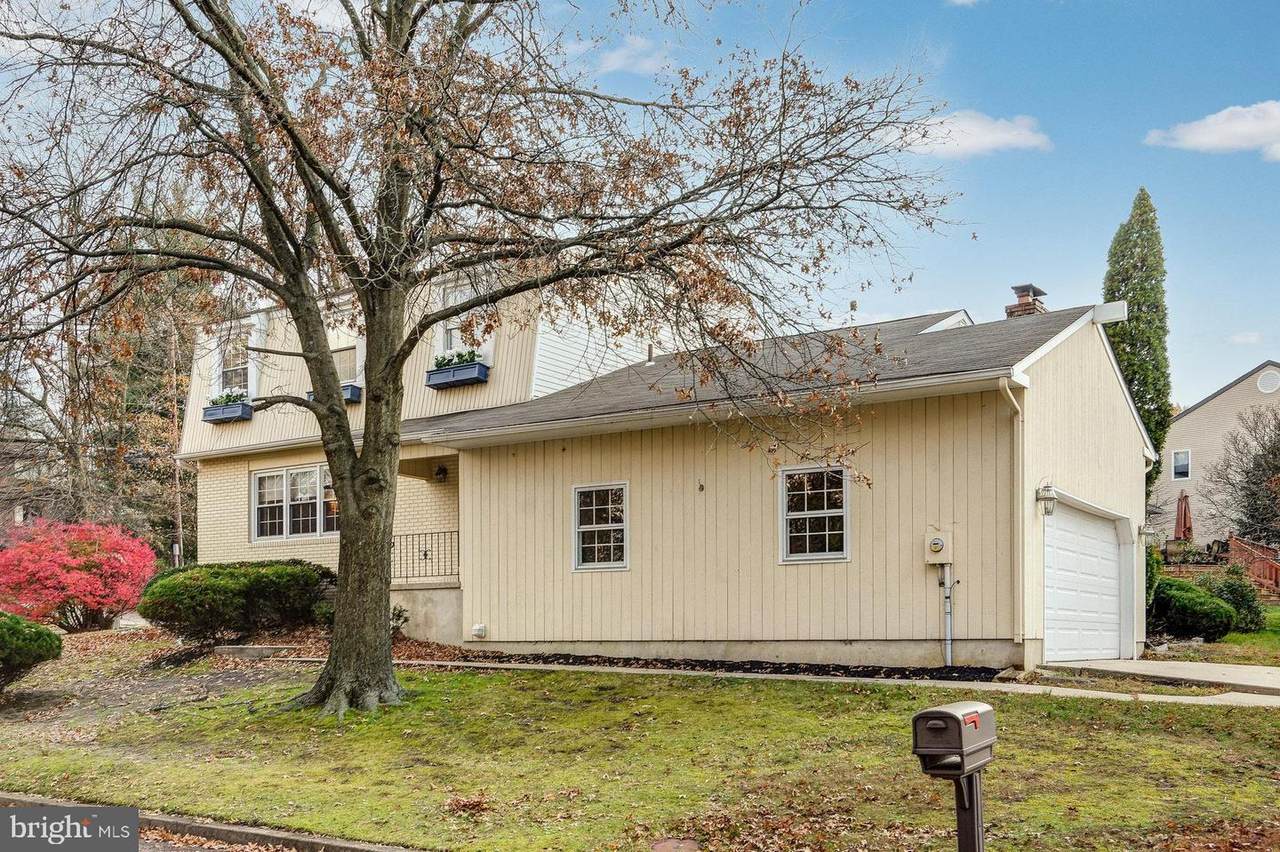 260 Village Court - Photo 1