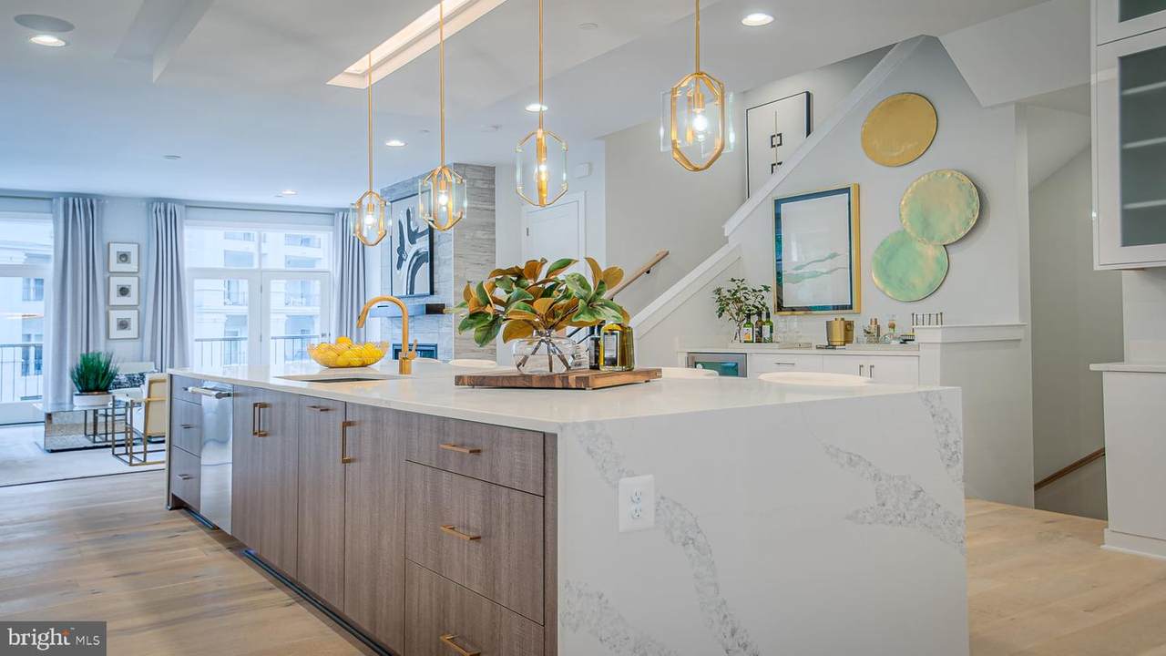 8205 River Road - Photo 1