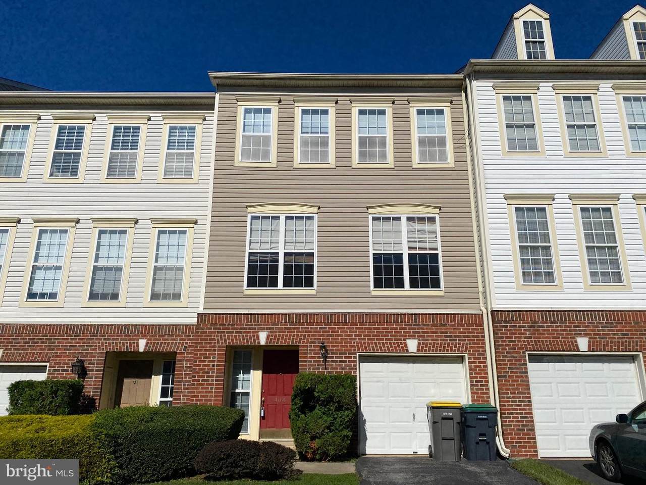 404 Oakmeade Drive - Photo 1